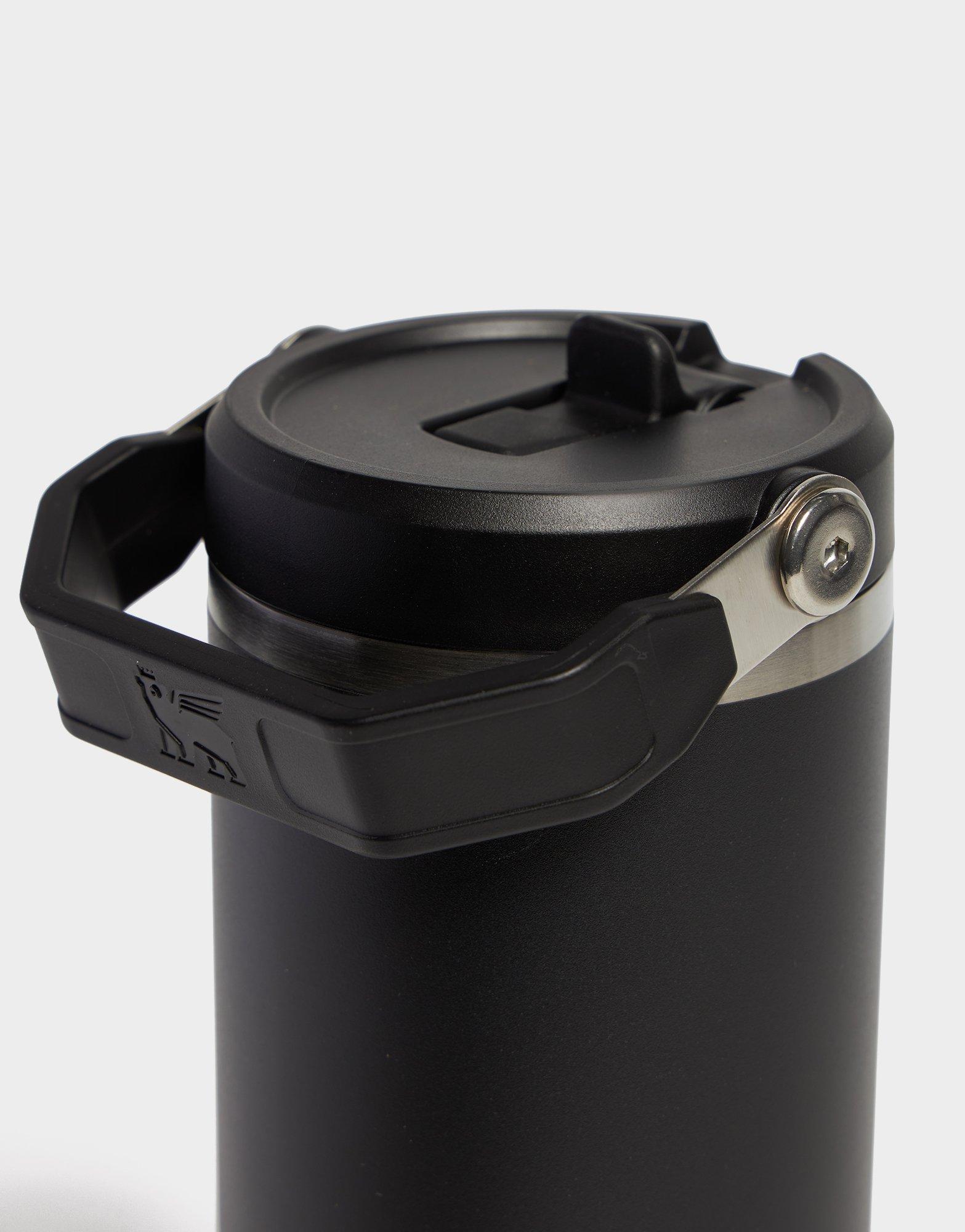 The IceFlow Flip Straw Tumbler 880mL