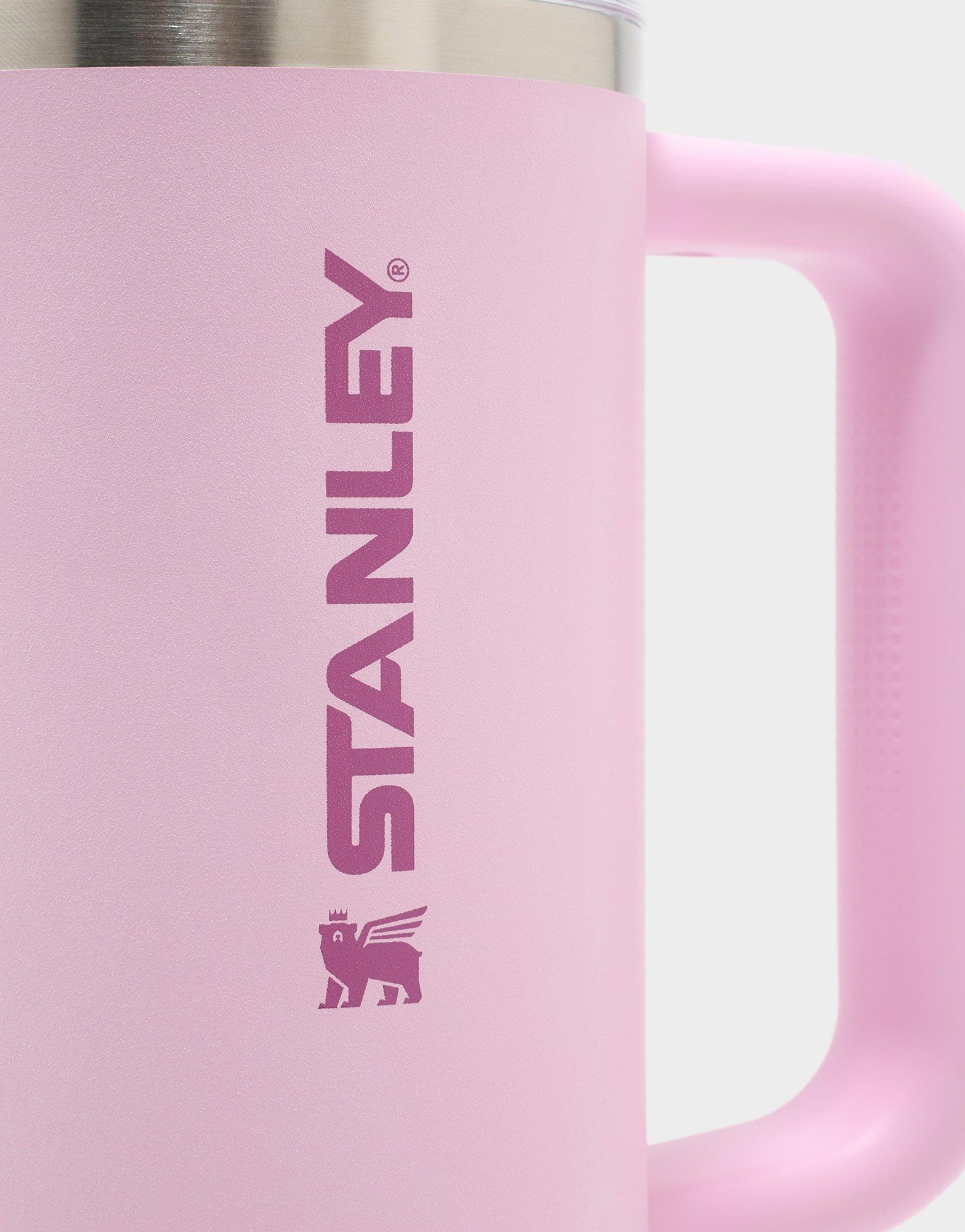 The Quencher ProTour Flip Straw Tumbler 880mL