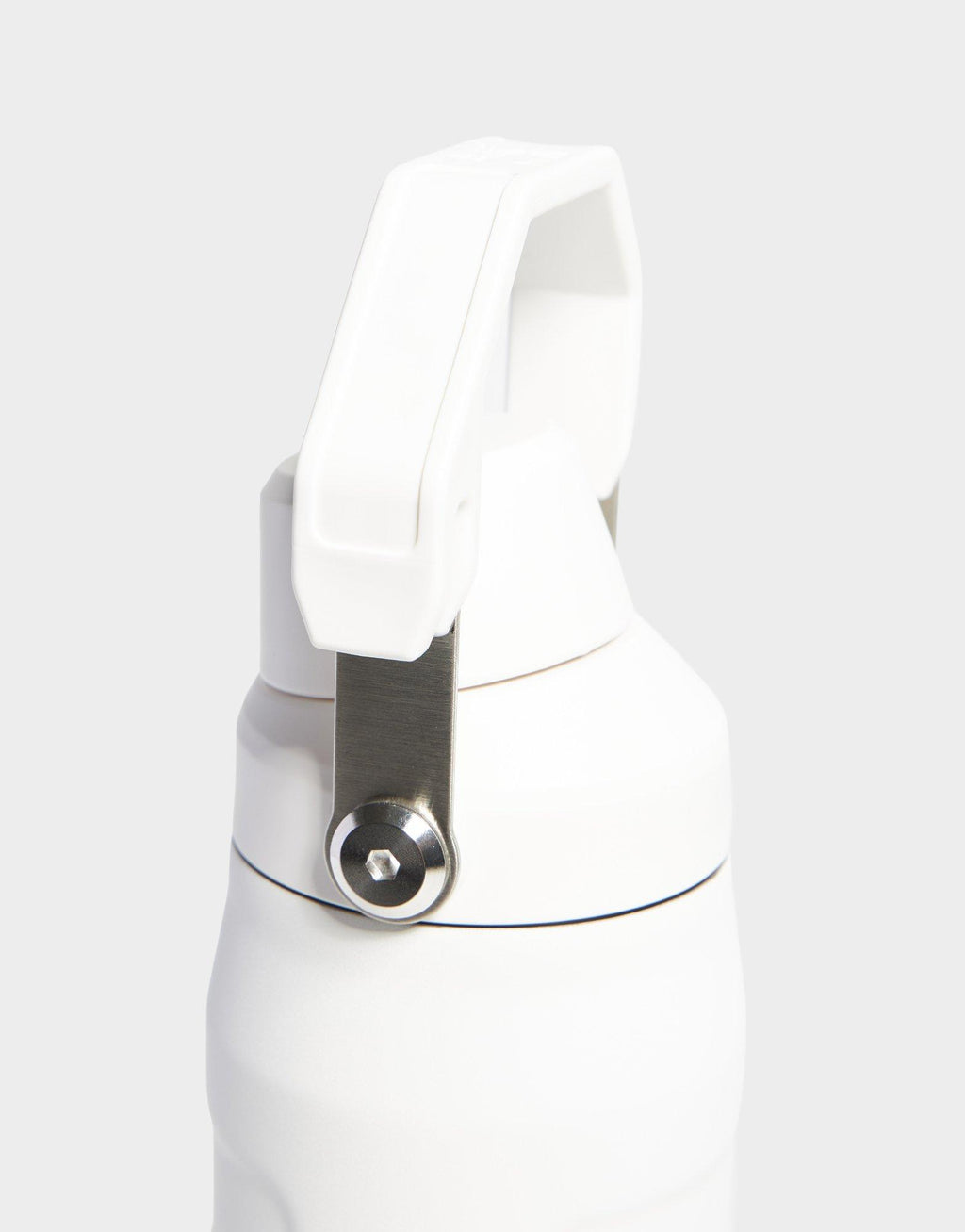 The IceFlow Flip Straw Tumbler 700mL