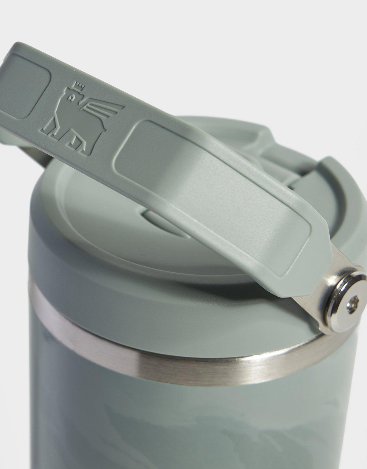The IceFlow Flip Straw Tumbler 880mL