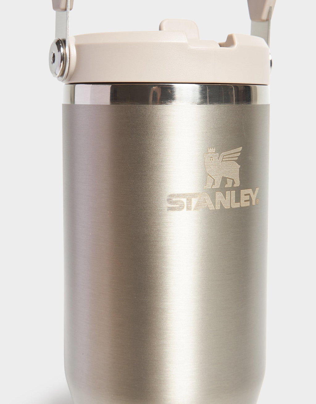 The IceFlow Flip Straw Tumbler 887mL