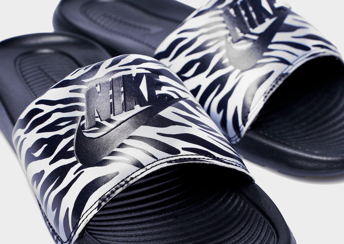 WOMEN'S PRINT SLIDES