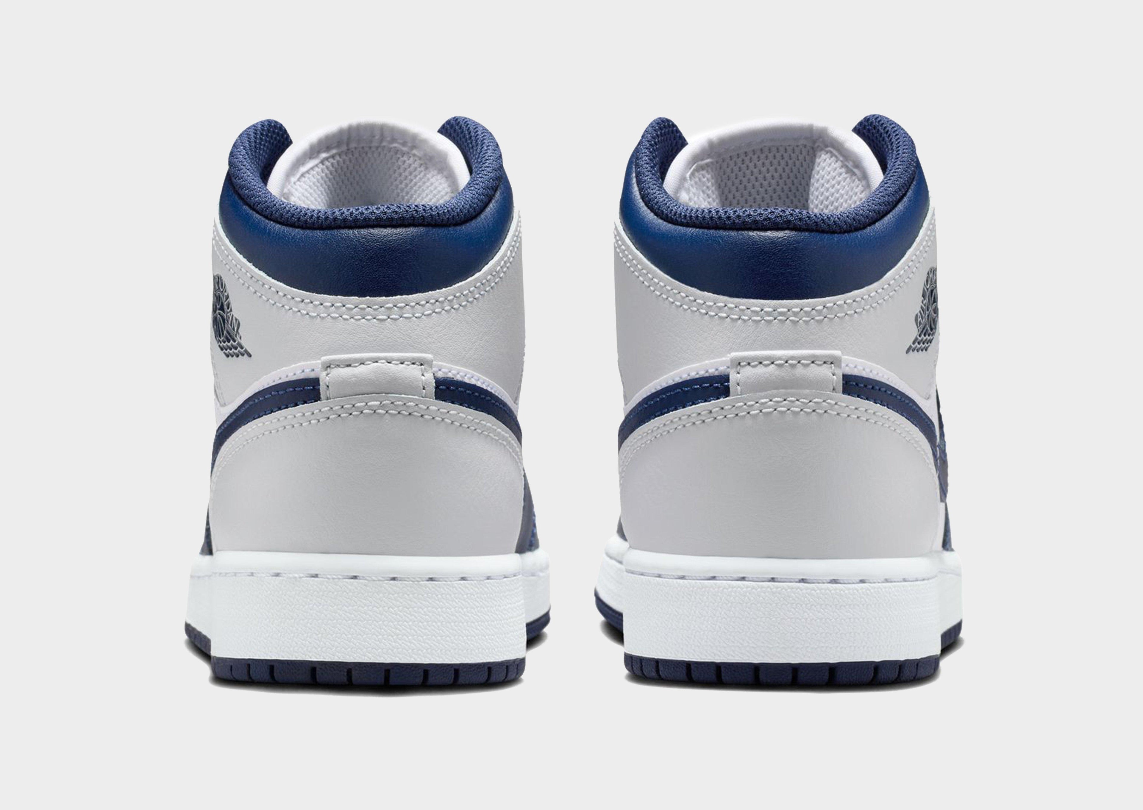 Air 1 Mid Junior