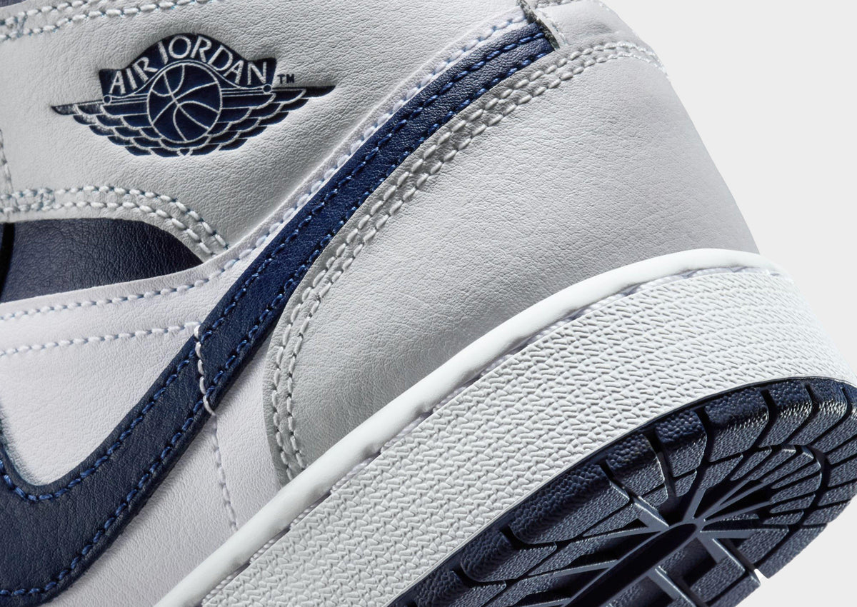 Air 1 Mid Junior