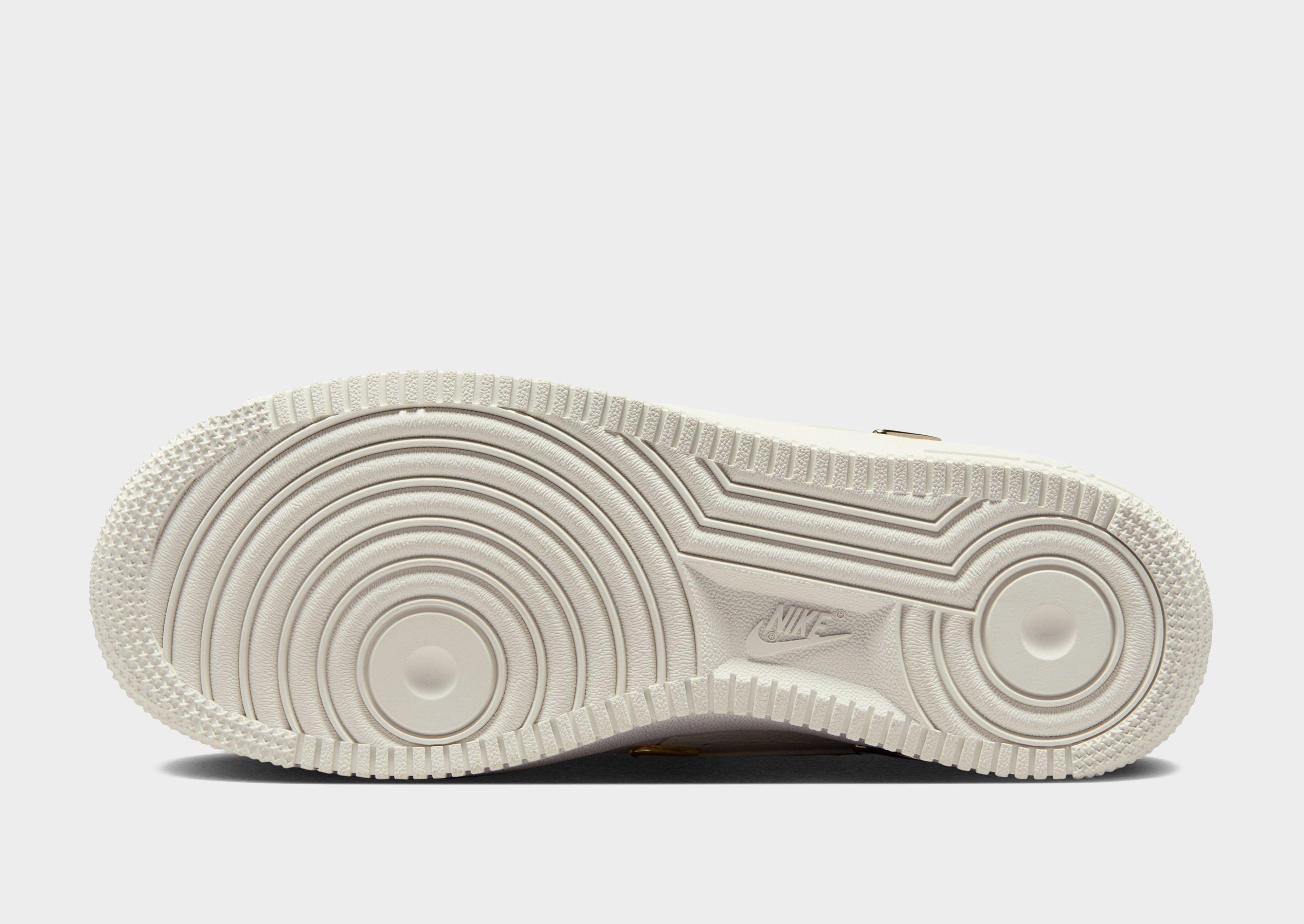 Air Force 1 '07 LX Women's