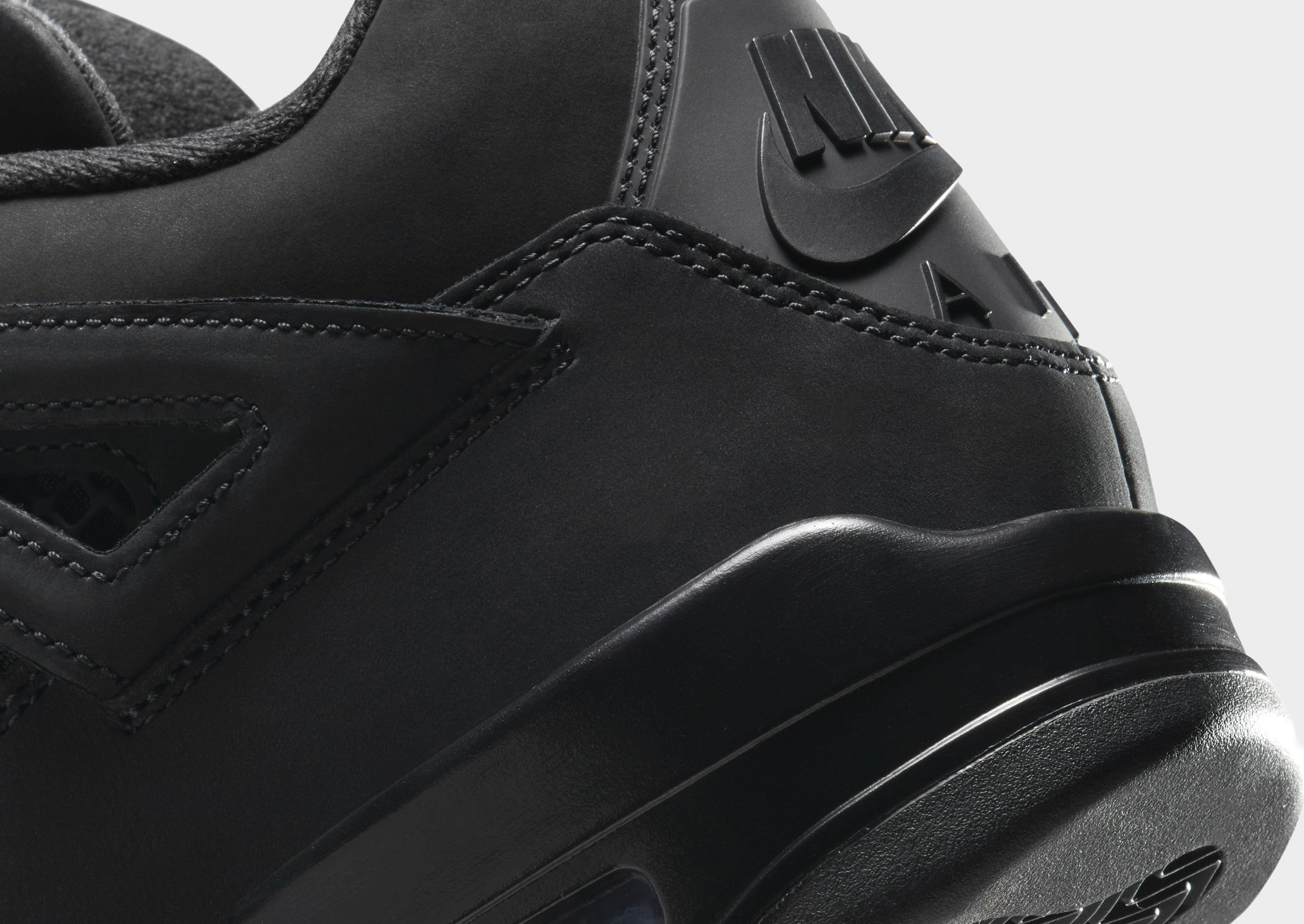 Air 4 'Black Cat'