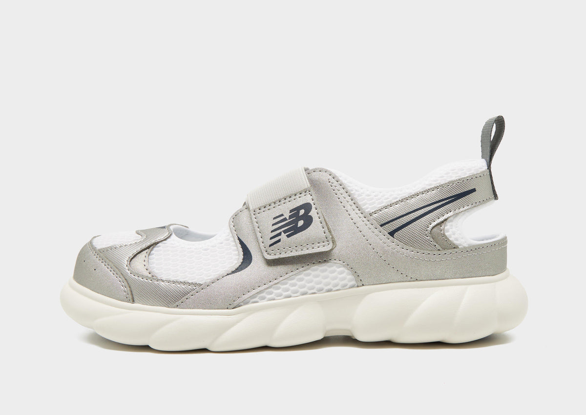 230 Sandals Junior's