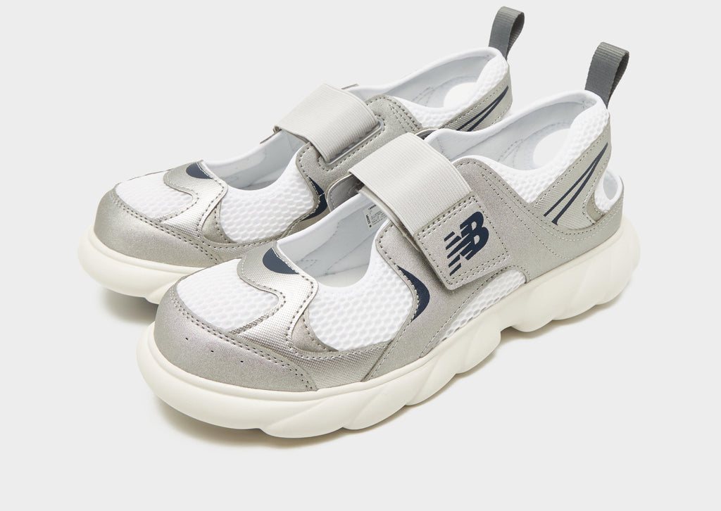 230 Sandals Junior's