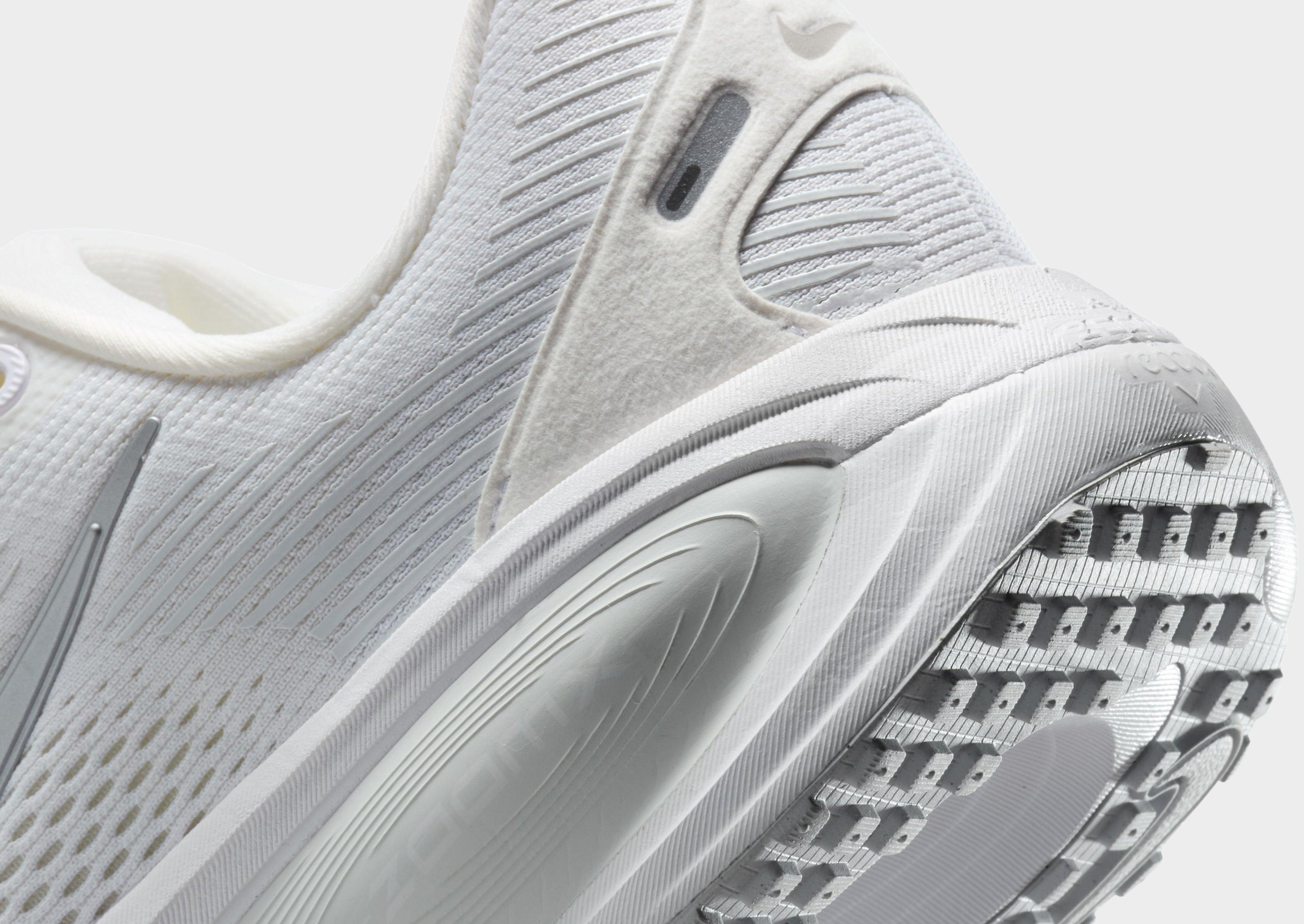 Zoom Vomero 18 Women's