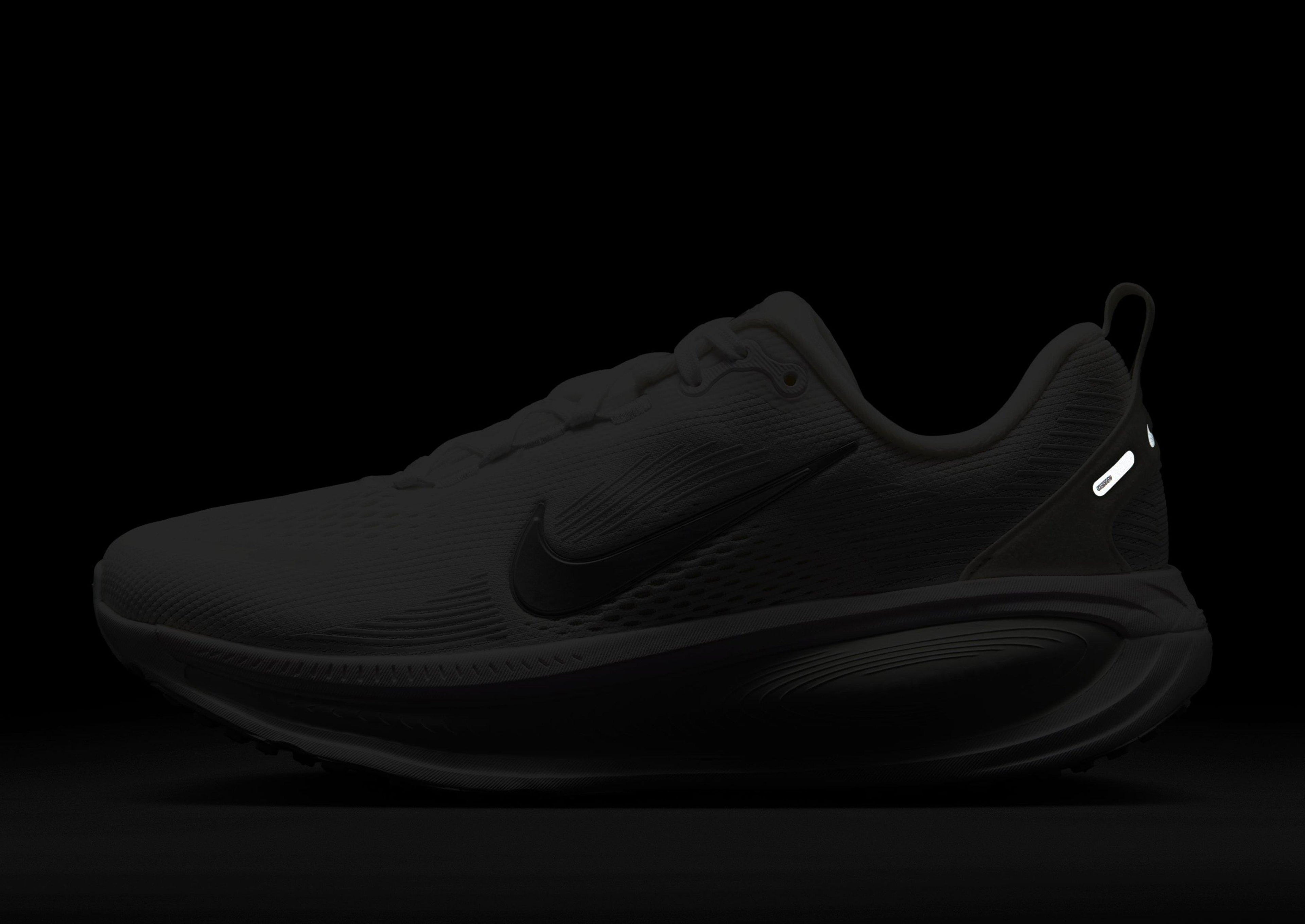 Zoom Vomero 18 Women's