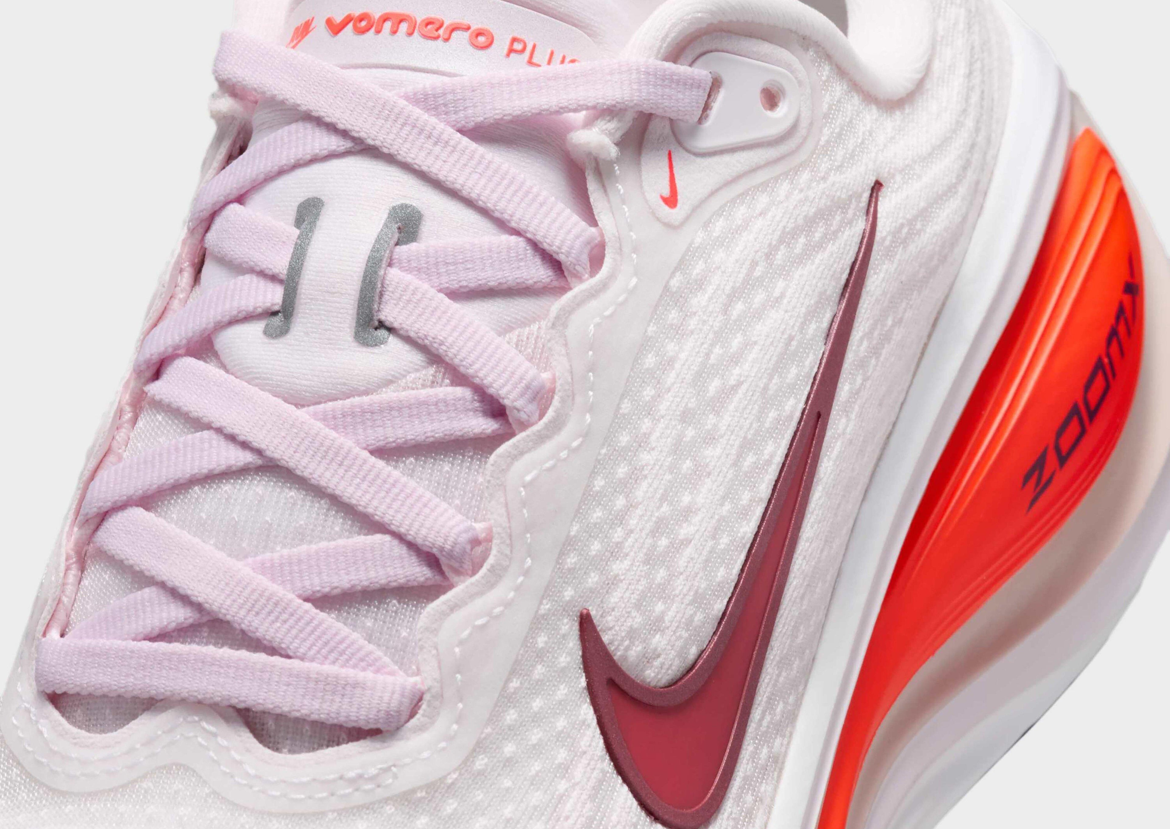 Vomero Plus Women's