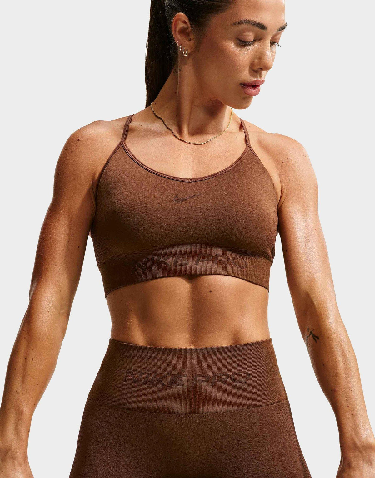 Pro Seamless Sports Bra