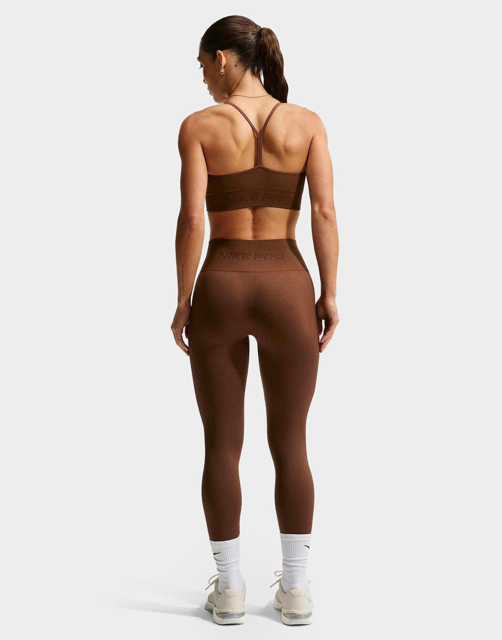 Pro Seamless Sports Bra