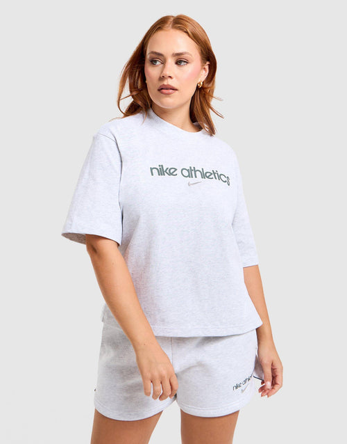 Gym Life Swoosh Boxy T-Shirt
