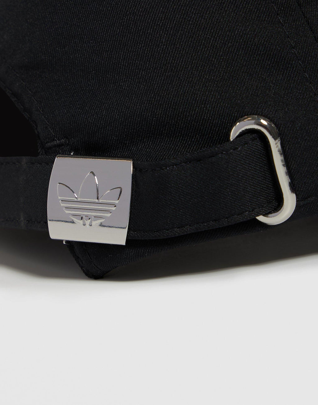 Trefoil Cap