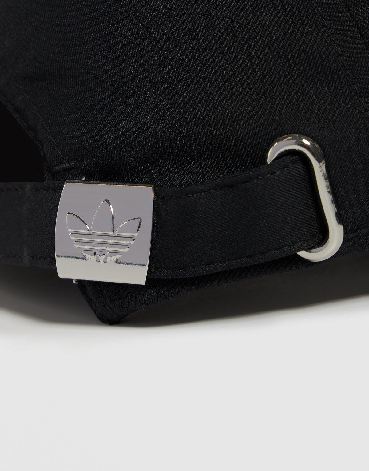 Trefoil Cap