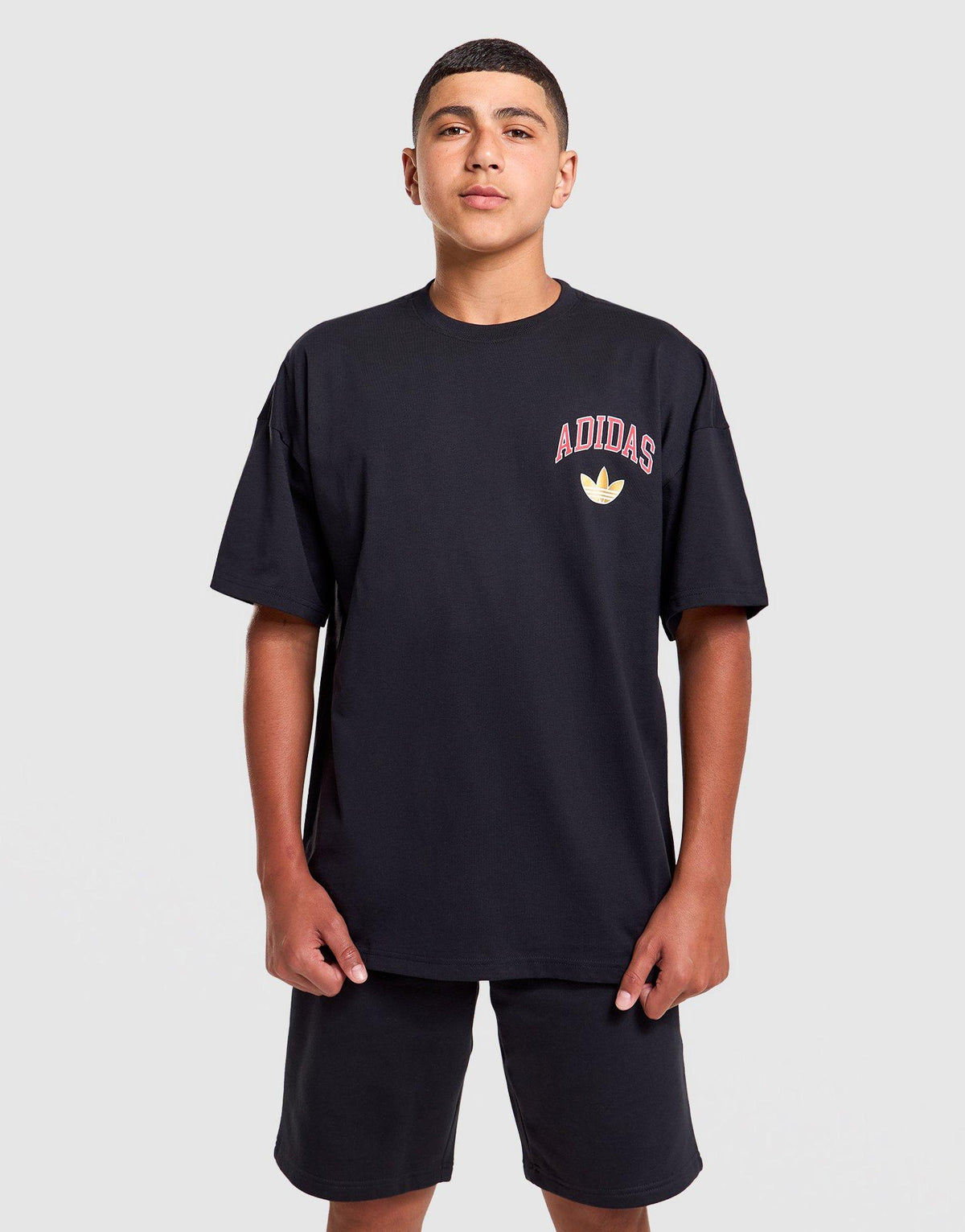World Tour Graphic T-Shirt Junior's