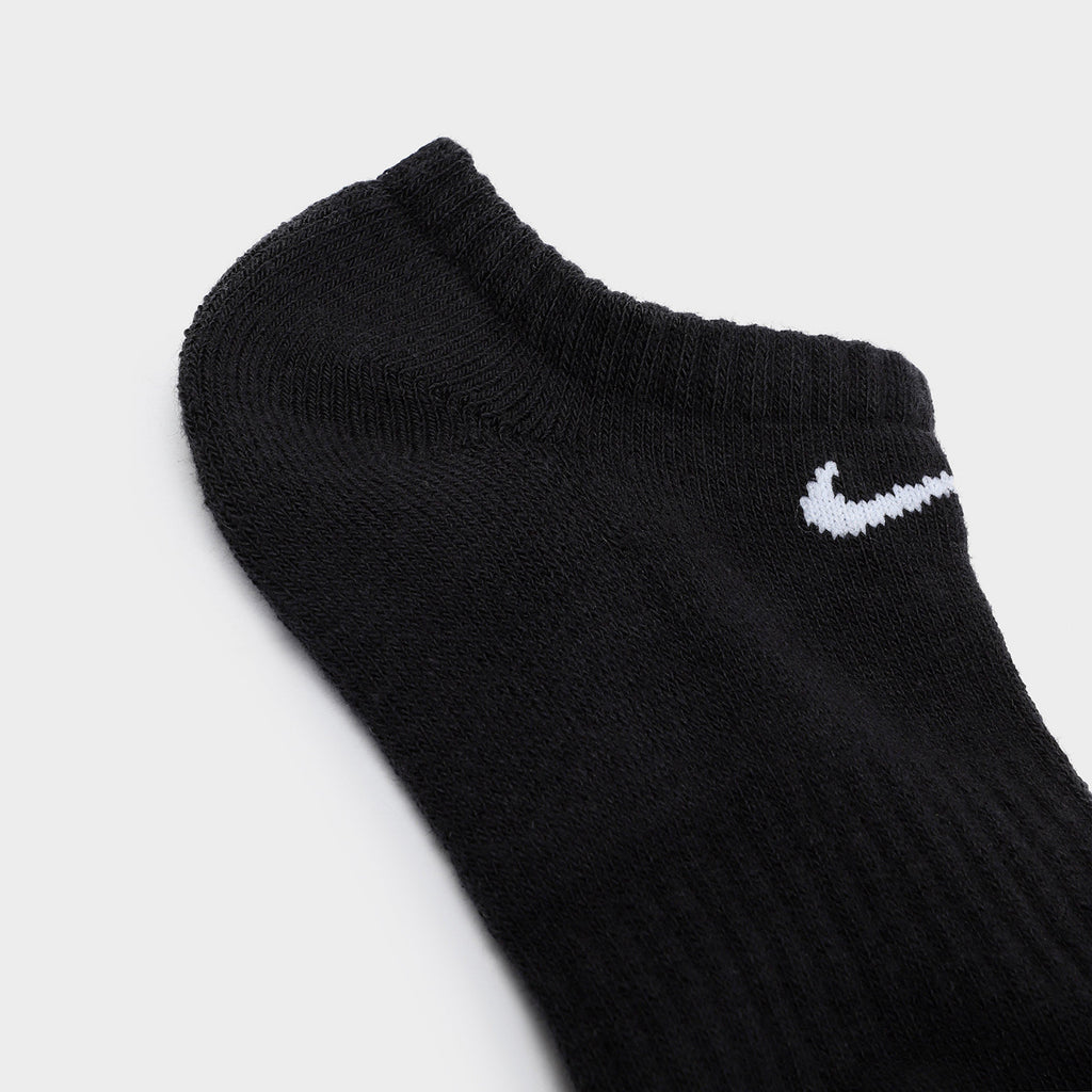 Training No-Show Socks