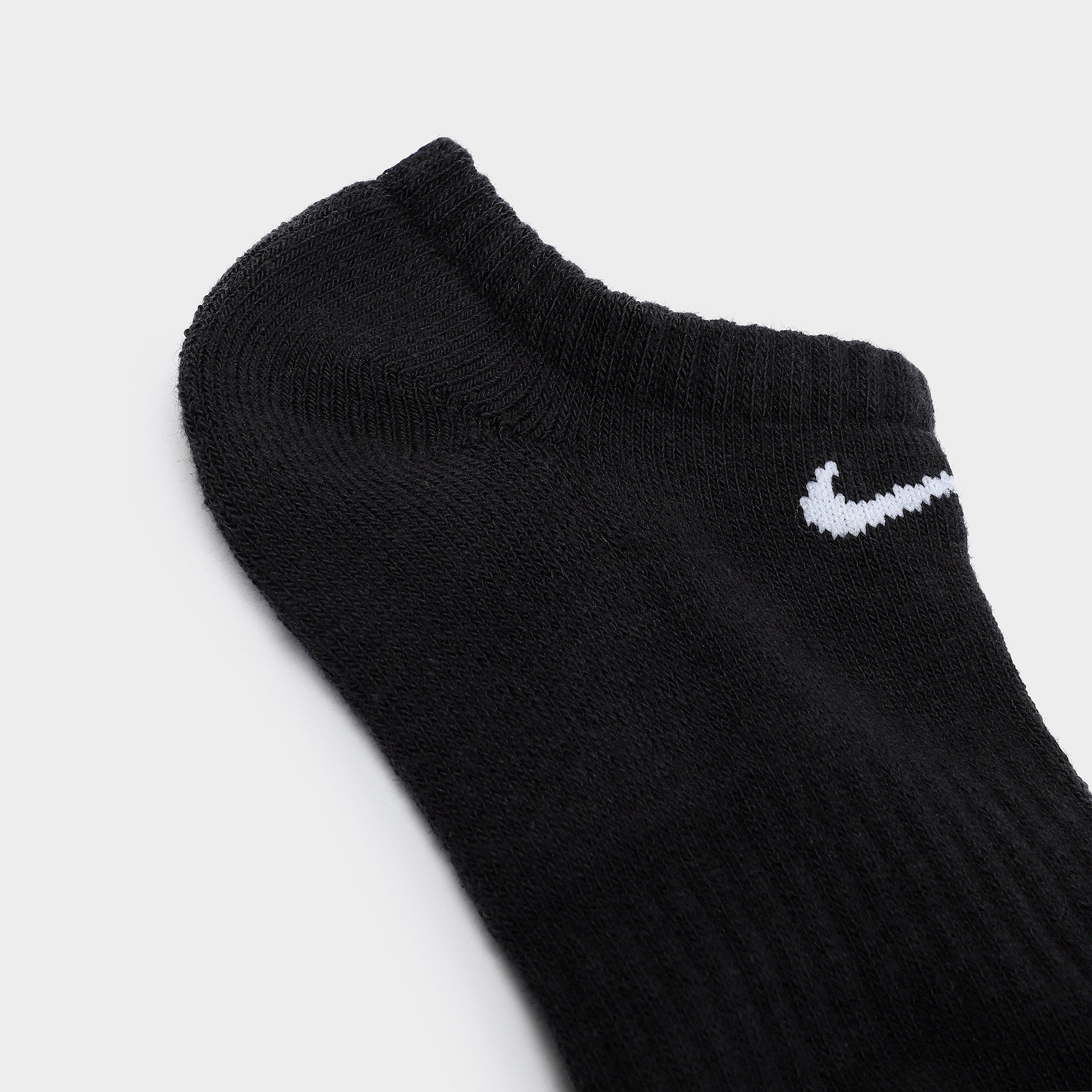 Training No-Show Socks